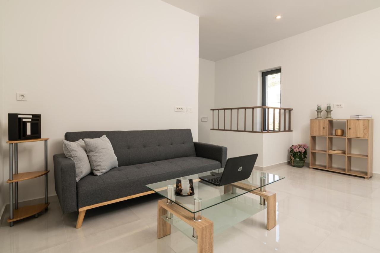 Solis Ortus Villa! Kalamákion Esterno foto