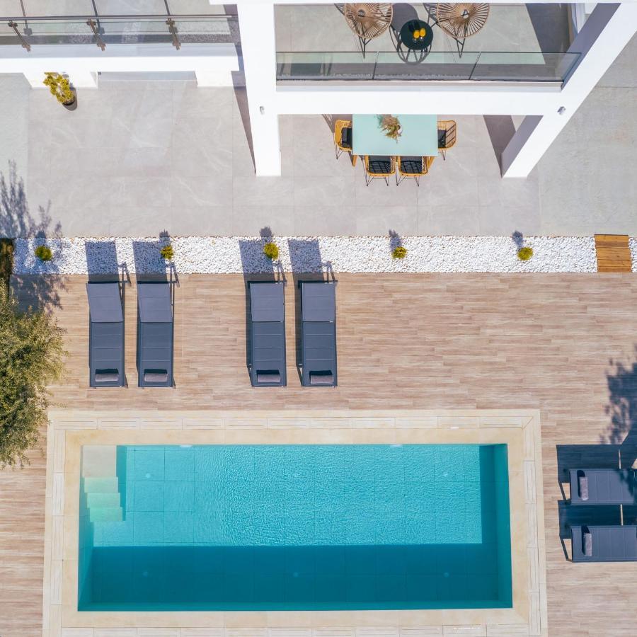 Solis Ortus Villa! Kalamákion Esterno foto
